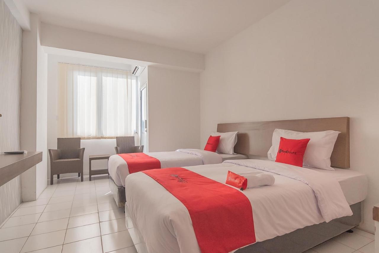 Reddoorz Apartment @ Emerald Towers Bandung Ngoại thất bức ảnh
