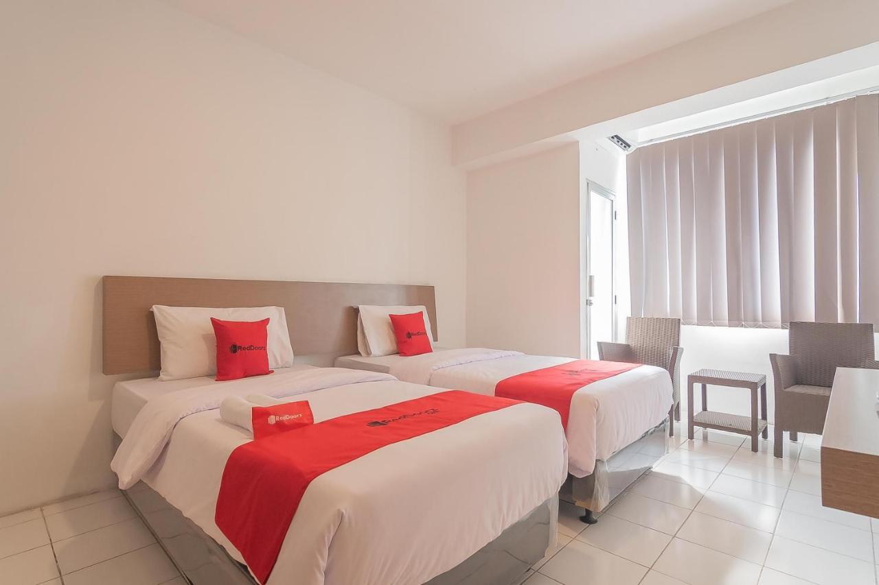 Reddoorz Apartment @ Emerald Towers Bandung Ngoại thất bức ảnh